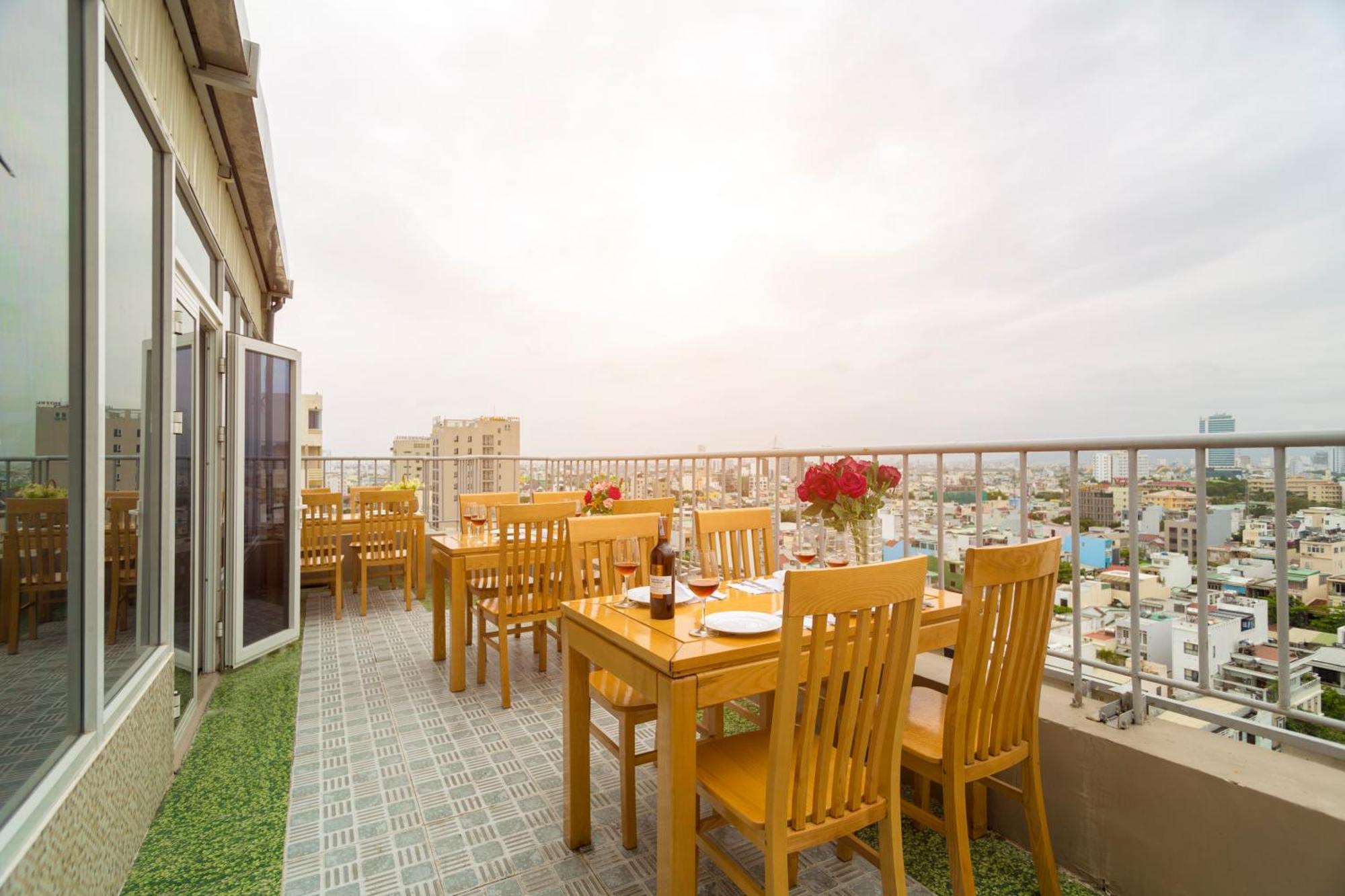 Golden Light Da Nang Hotel エクステリア 写真