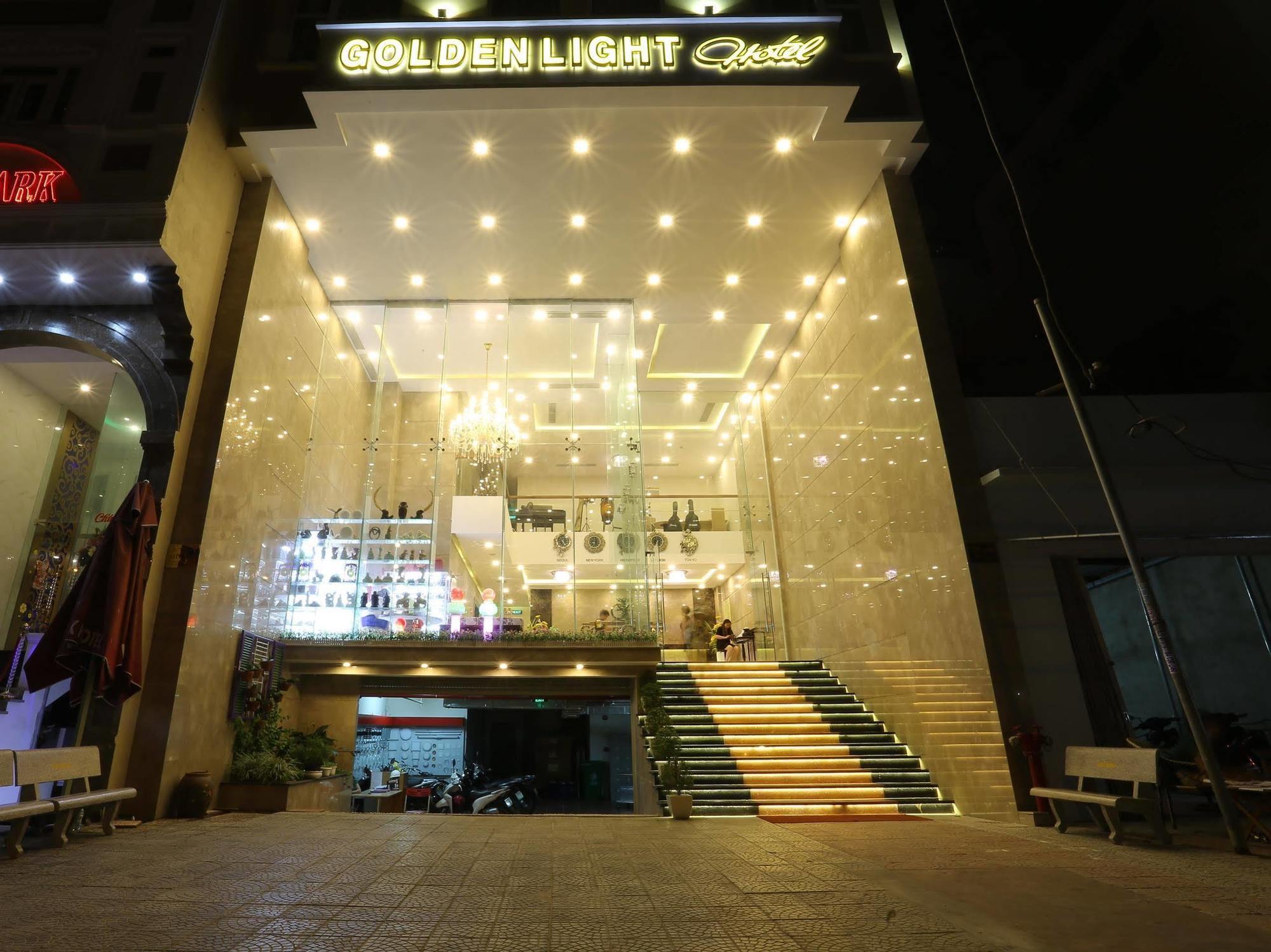 Golden Light Da Nang Hotel エクステリア 写真